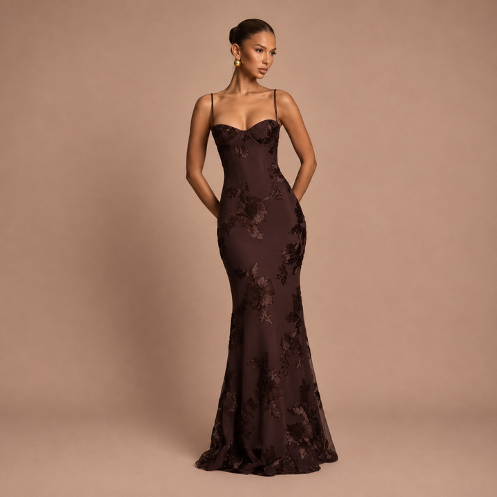 Katerina™-kjole – Elegance med minimalistisk design og unikke detaljer