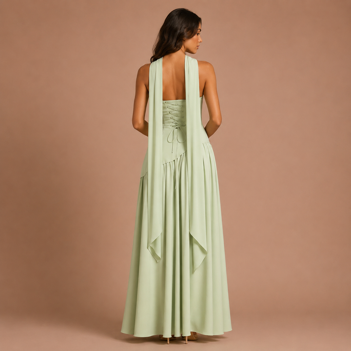 Mía - Vestido largo con abertura alta y detalle fluido al cuello