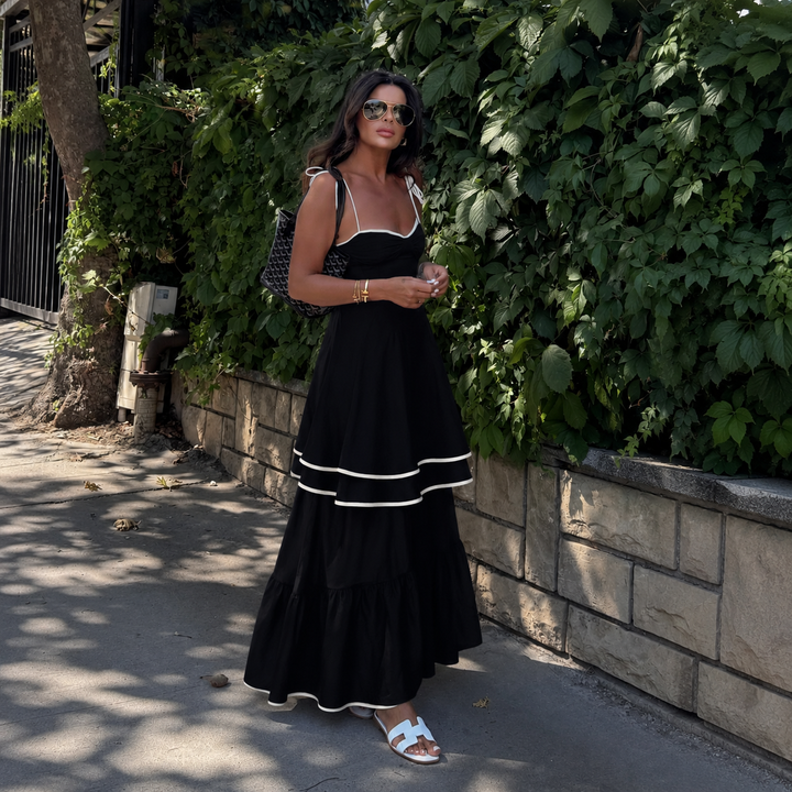Lucía - Vestido Mini strapless con volantes y ribete contrastante