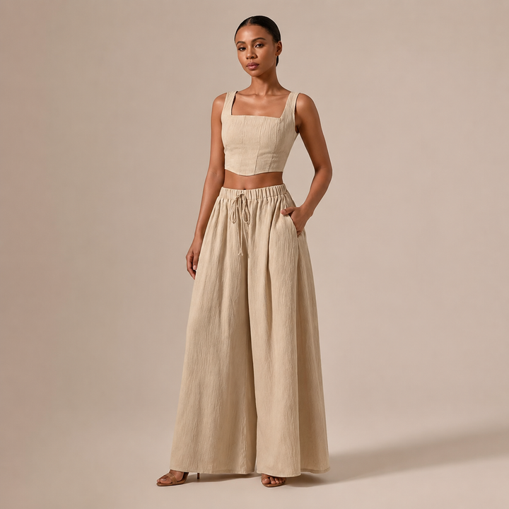 Rocía - Conjunto crop top escote recto y pantalón palazzo con cordón.