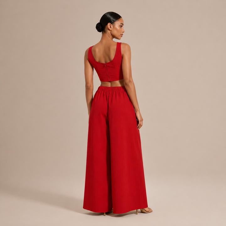 Rocía - Conjunto crop top escote recto y pantalón palazzo con cordón.