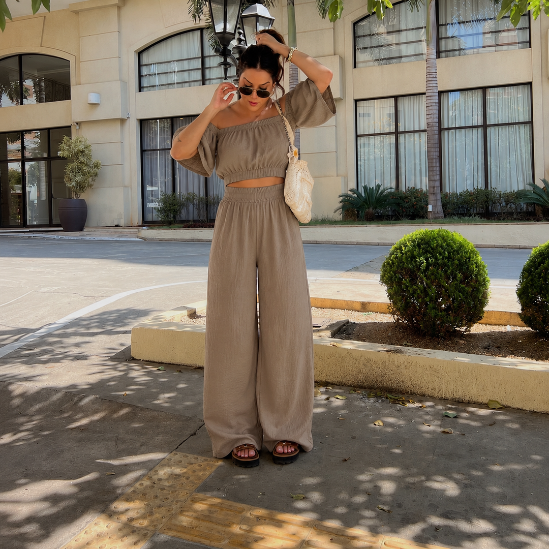 Isa - Conjunto crop top hombros descubiertos y pantalón palazzo