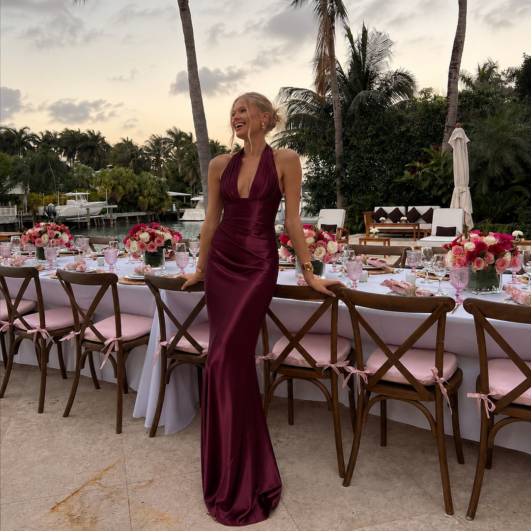 Daniela - Vestido maxi satinado con escote en V profundo y silueta sirena