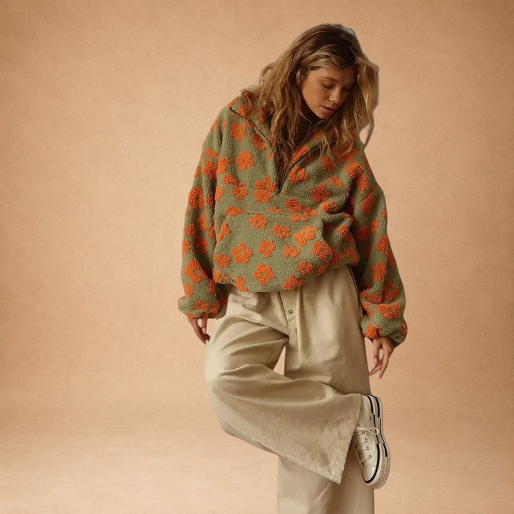 Melpomene – Varm fleece med blomstermønster