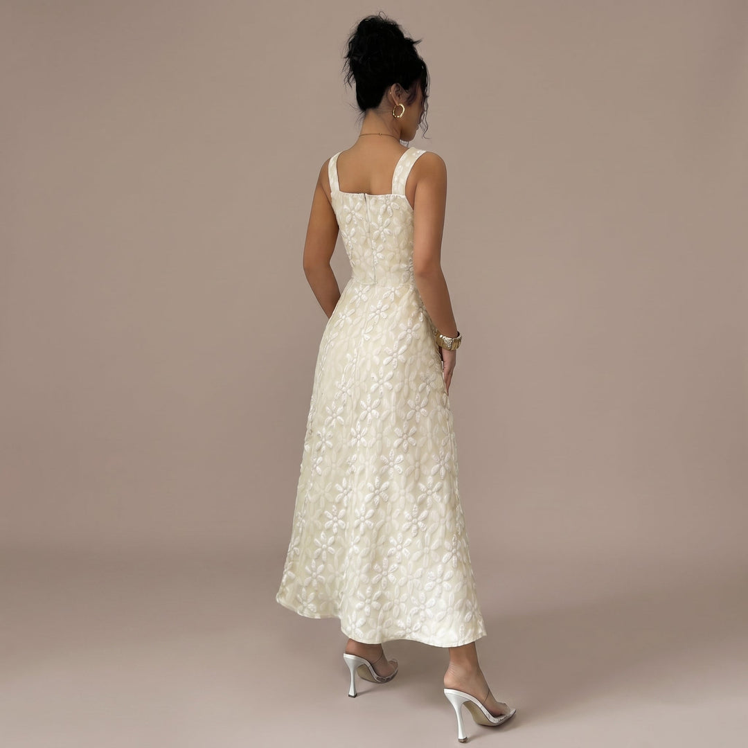 Alba – vestido midi fluido con textura floral