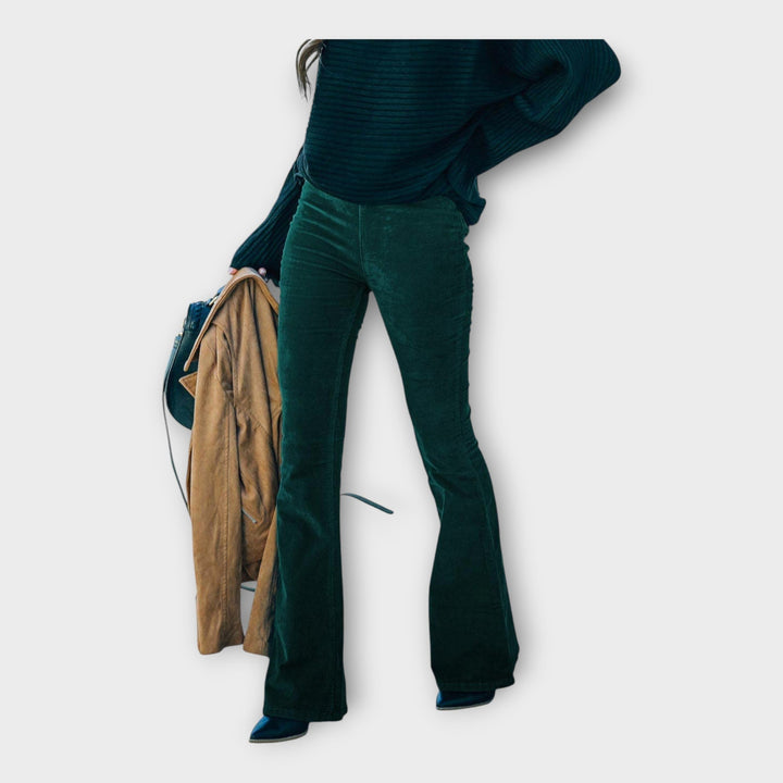 EMILIE | Evelyne Bukser