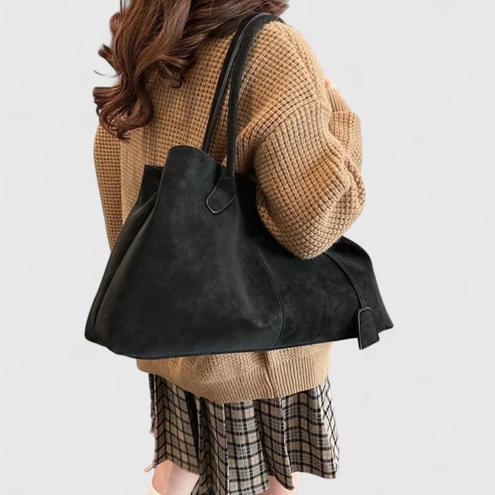 Ναυσικά – Maxi-taske med sofistikeret design og rummelig kapacitet